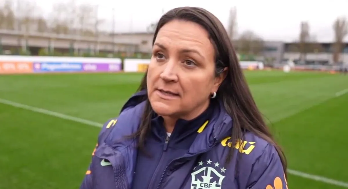 Psicóloga Marisa Santiago tem experiência de trabalhos em clubes do Brasil e na Seleção – Foto: Divulgação/CBF