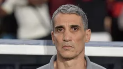 Vojvoda no banco de reservas em jogo no Maracanã.