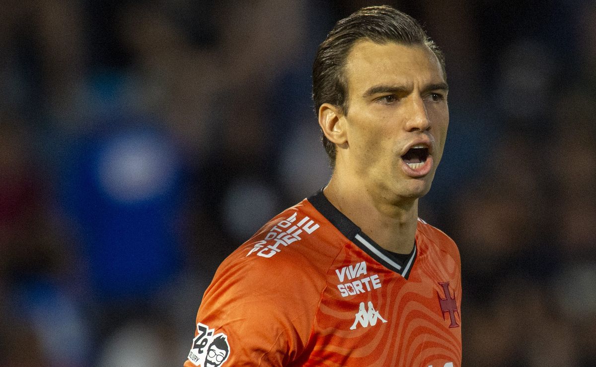 Léo Jardim acredita em virada e projeta volta entre Fluminense e Vasco: “Tá tudo em aberto”