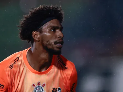 Hugo Souza sofre racismo após Portuguesa x Corinthians no Canindé