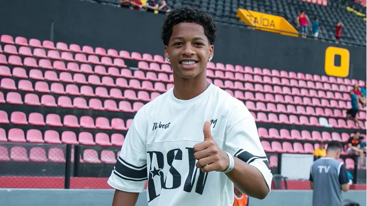 Zé Lucas interessa ao Botafogo.