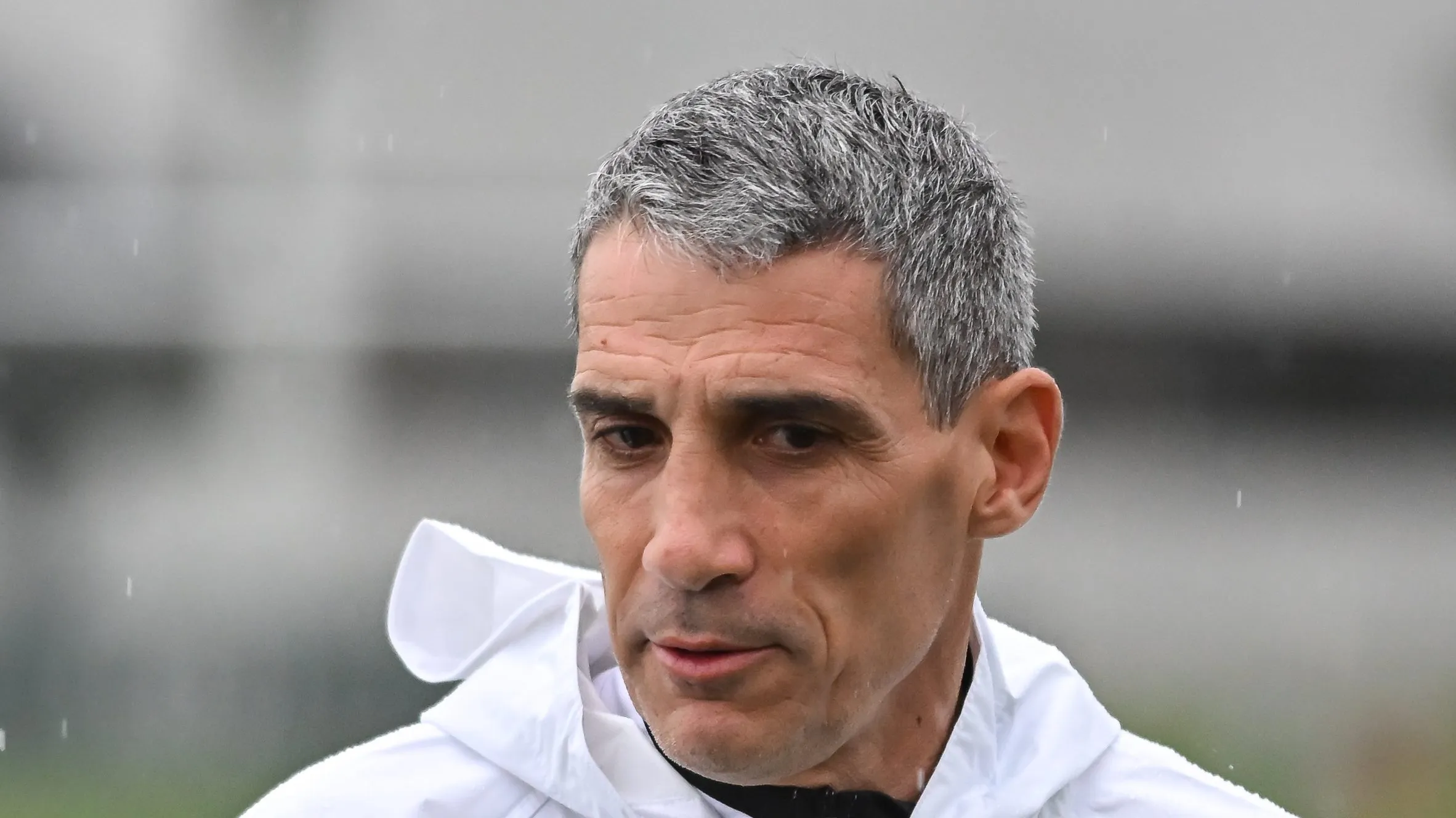 Foto: Jota Erre/AGIF – Vojvoda é muito cobrado após eliminação.