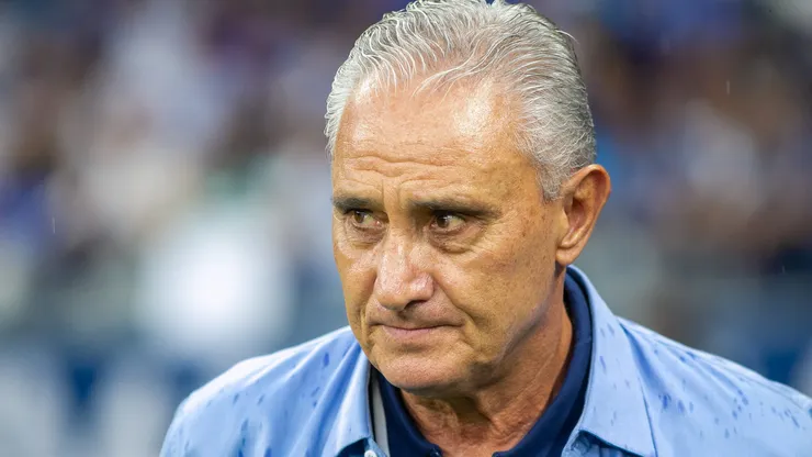 Tite tecnico do Cruzeiro durante partida contra o America-MG no estadio Mineirao pelo campeonato Mineiro 2026. Foto: Fernando Moreno/AGIF