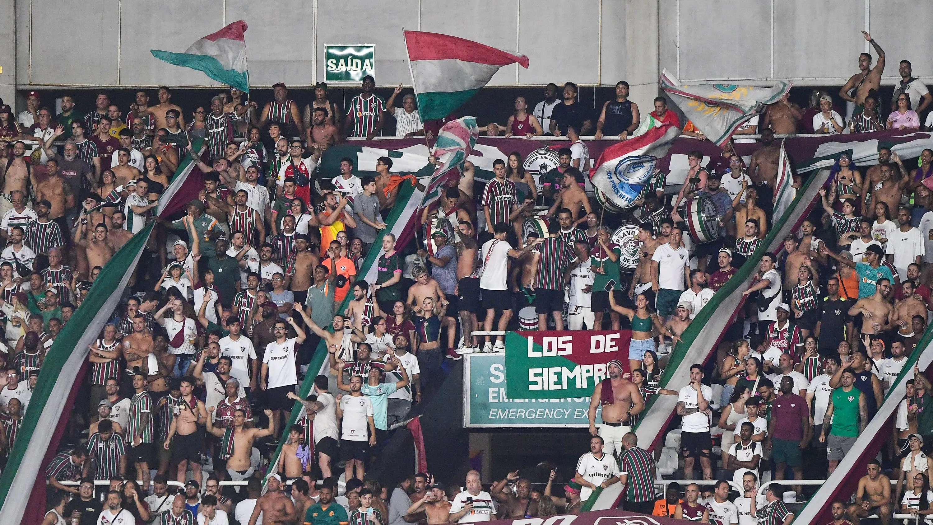 Torcida do Fluminense durante partida contra Vasco no estadio Engenhao pelo campeonato Carioca 2026. Foto: Thiago Ribeiro/AGIF