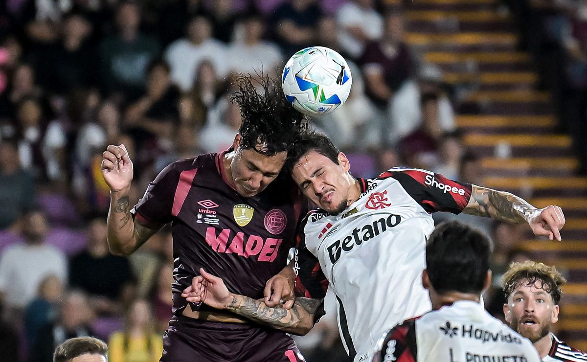 Flamengo x Lanús se enfrentam pela Recopa Sul-Americana: veja qual canal transmite a partida.