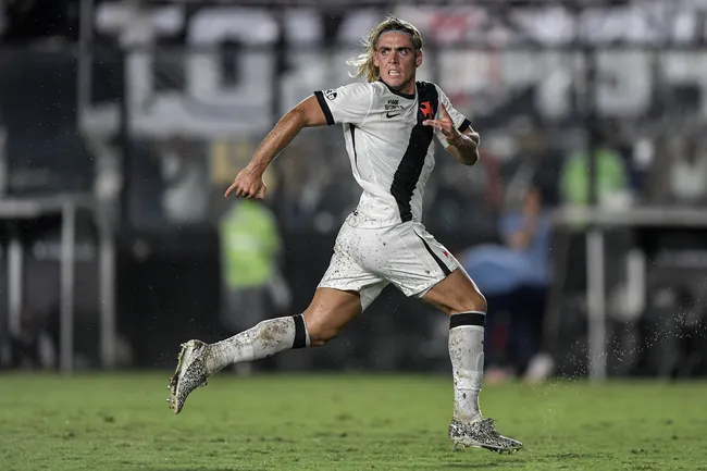 Claudio Spinelli jogador do Vasco durante partida contra o Bahia em São Januário pelo campeonato Brasileiro A 2026. Foto: Thiago Ribeiro/AGIF