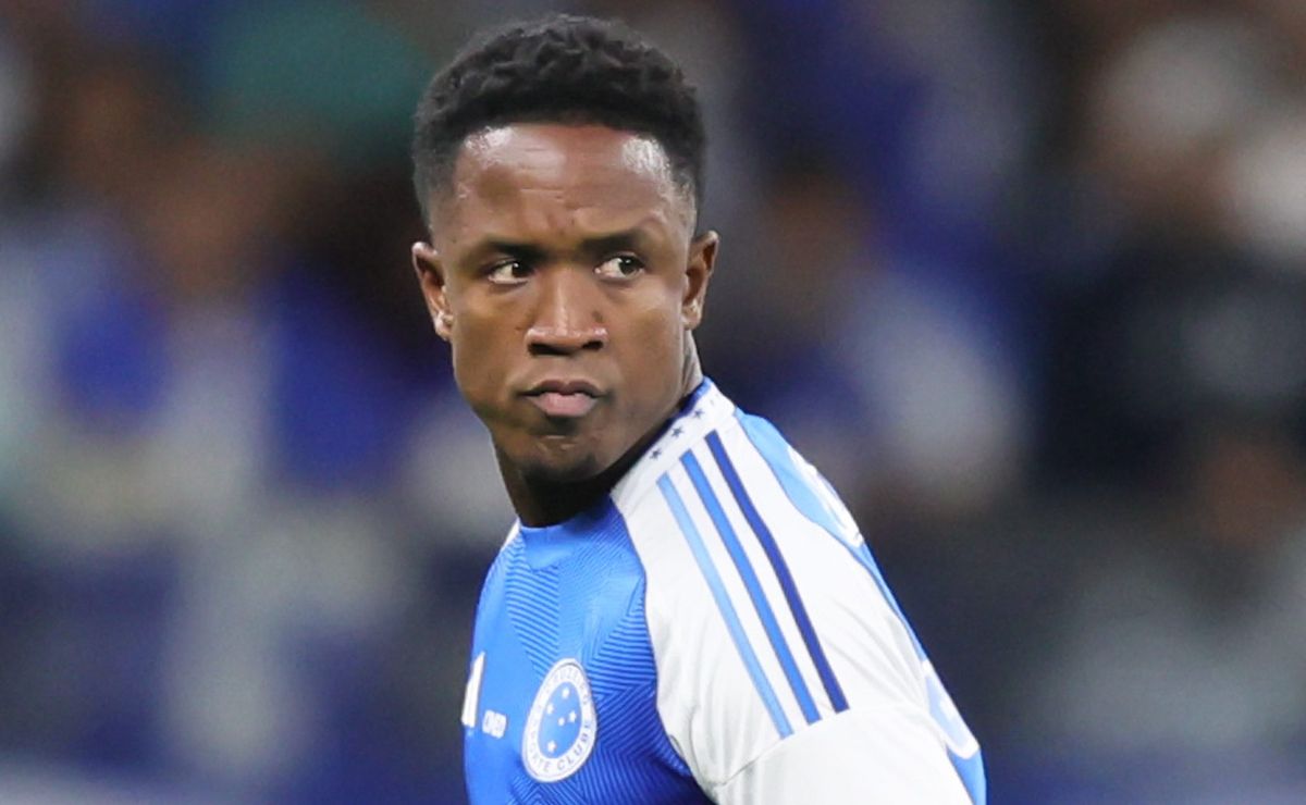 Cruzeiro define futuro de Sinisterra por R$ 21 milhões e colombiano não deve ficar na Raposa