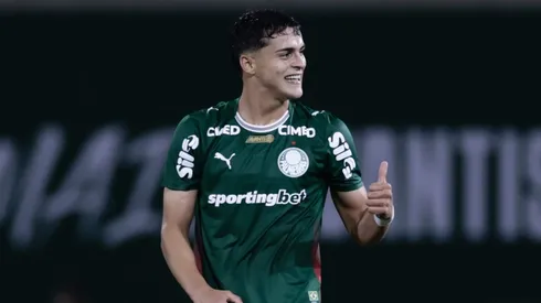 Sosa jogador do Palmeiras comemora seu gol durante partida contra o Capivariano no estadio Arena Barueri pelo campeonato Paulista 2026. Foto: Marcello Zambrana/AGIF
