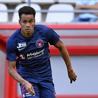 Botafogo disputa lateral que atua na Dinamarca