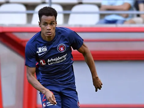 Botafogo disputa lateral que atua na Dinamarca