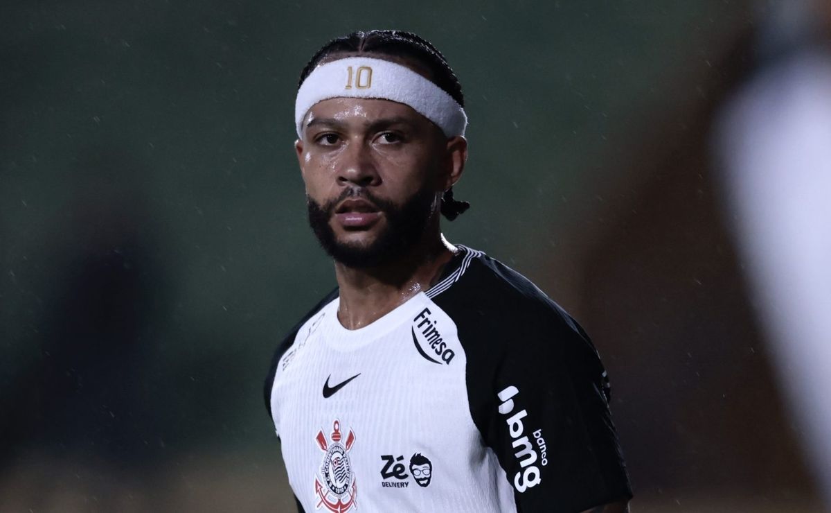 Corinthians “perde o controle” e dívida com Memphis Depay alcança a casa dos R$ 40 milhões