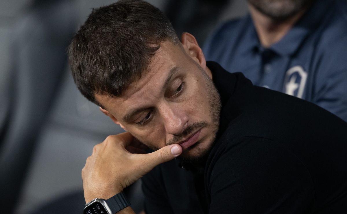 Anselmi é avisado sobre cautela do Botafogo com retorno de Joaquín Corrêa: “Só volta quando estiver 200%”