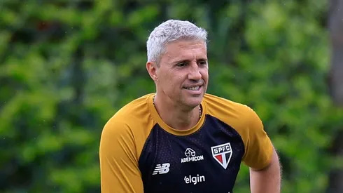 Hernan Crespo tecnico do Sao Paulo durante treino no Centro de Treinamento CT Barra Funda.