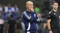 MG - BELO HORIZONTE - 10/12/2025 - COPA DO BRASIL 2025, CRUZEIRO X CORINTHIANS - Leonardo Jardim tecnico do Cruzeiro durante partida contra o Corinthians no estadio Mineirao pelo campeonato Copa Do Brasil 2025. Foto: Gilson Lobo/AGIF