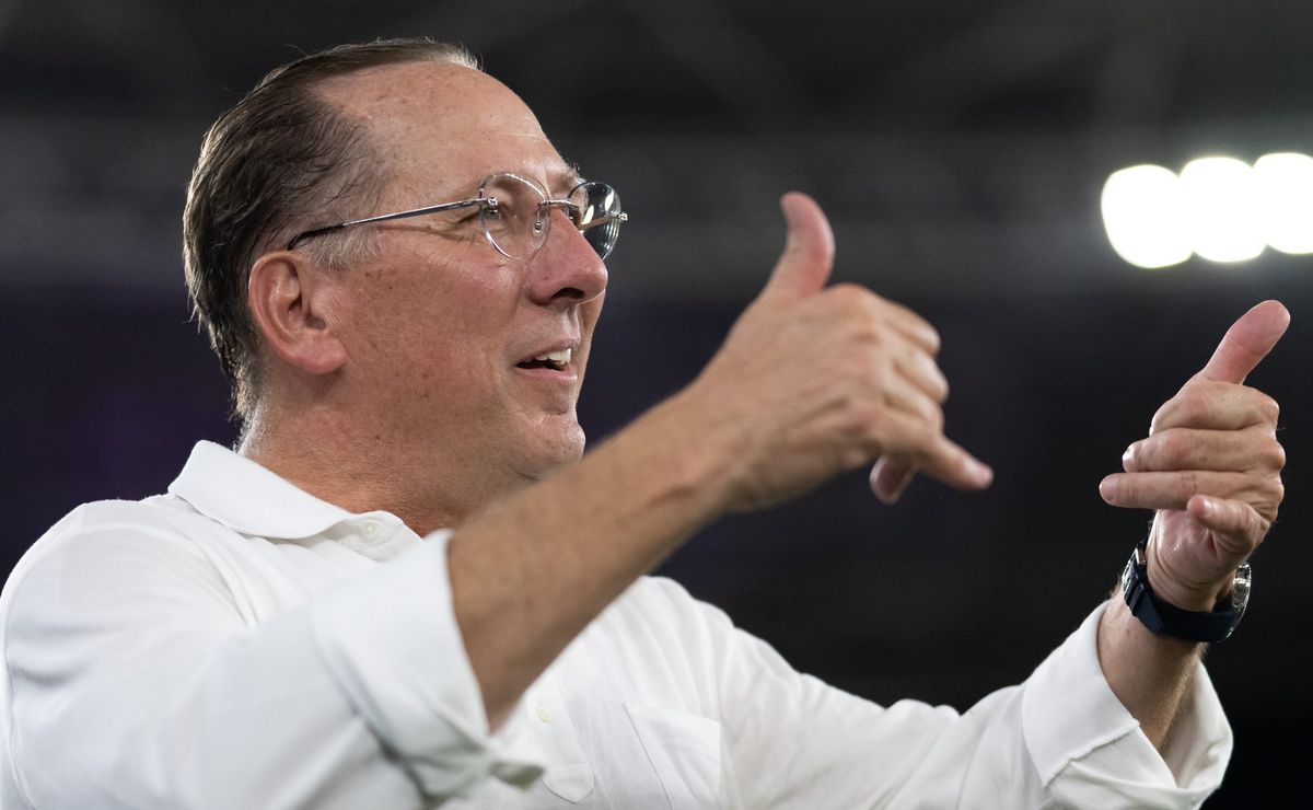 Flamengo decide não entrar em leilão e Textor fica na boa para comprar meio-campista Zé Lucas, joia do Sport