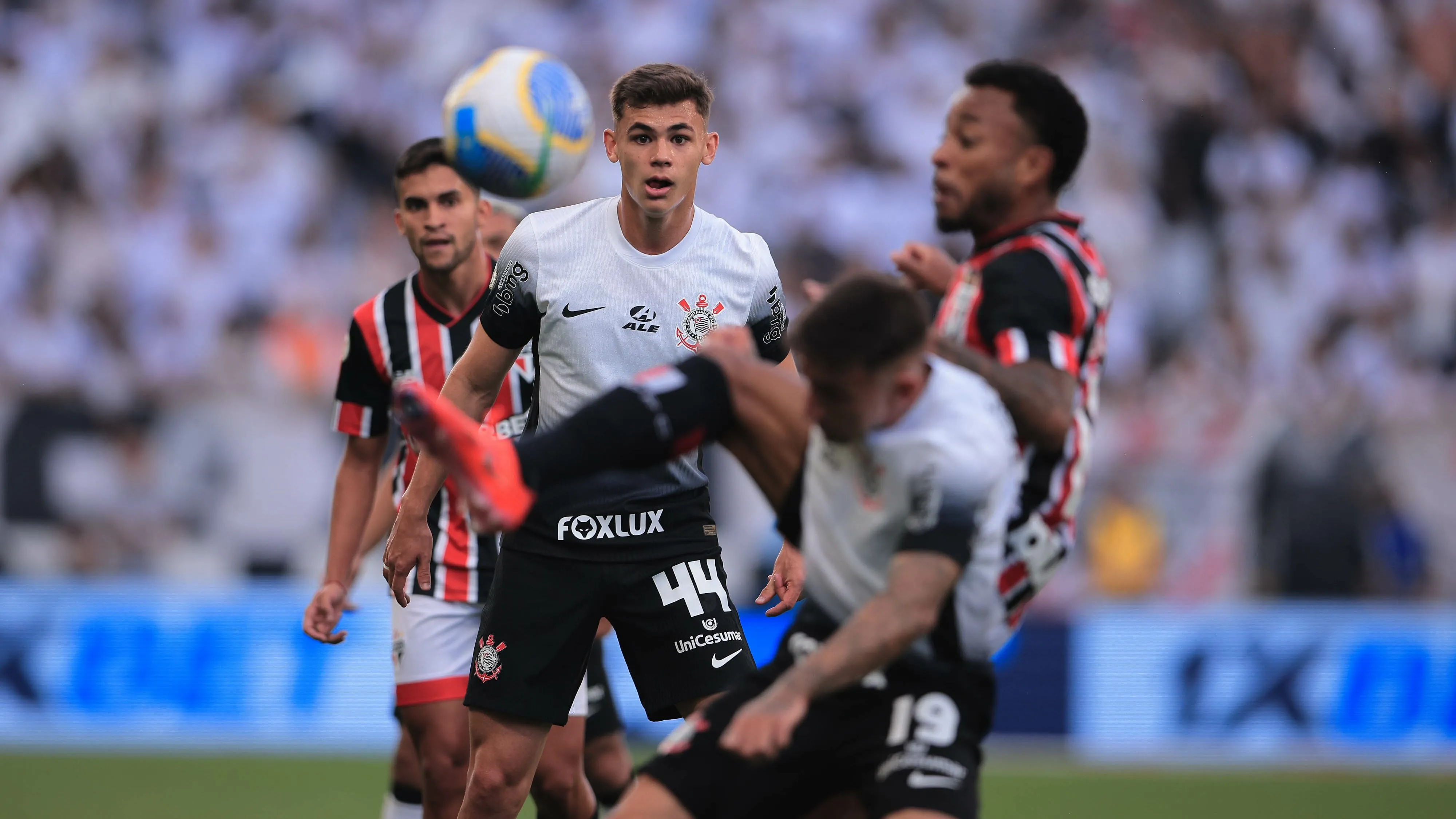 SP – SAO PAULO – 16/06/2024 – BRASILEIRO A 2024, CORINTHIANS X SAO PAULO – Gabriel Moscardo jogador do Corinthians durante partida contra o Sao Paulo no estadio Arena Corinthians pelo campeonato Brasileiro A 2024. Foto: Ettore Chiereguini/AGIF