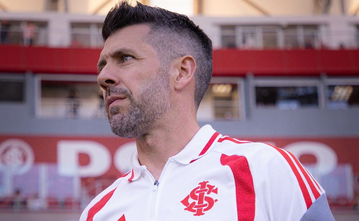 Internacional acerta saída de Alan Benítez após aval de Paulo Pezzolano e lateral acerta com o Libertad