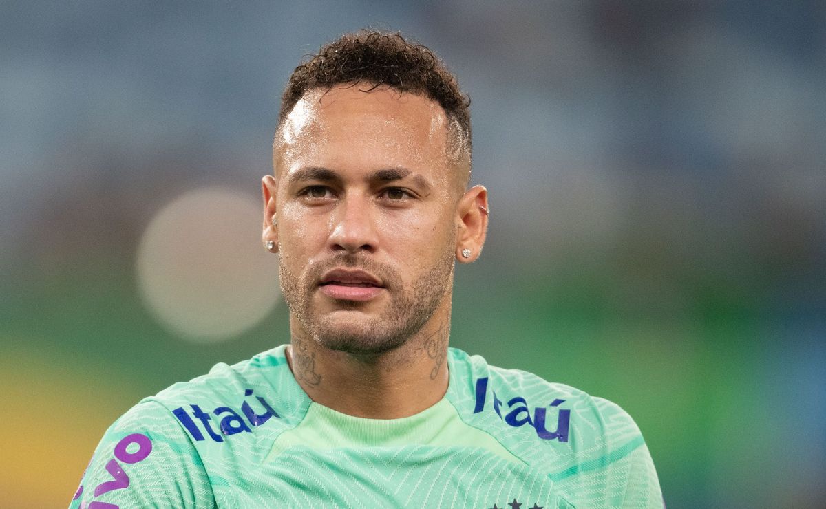 Ancelotti toma nova decisão sobre convocar Neymar e espera desempenho do atacante no Brasileirão