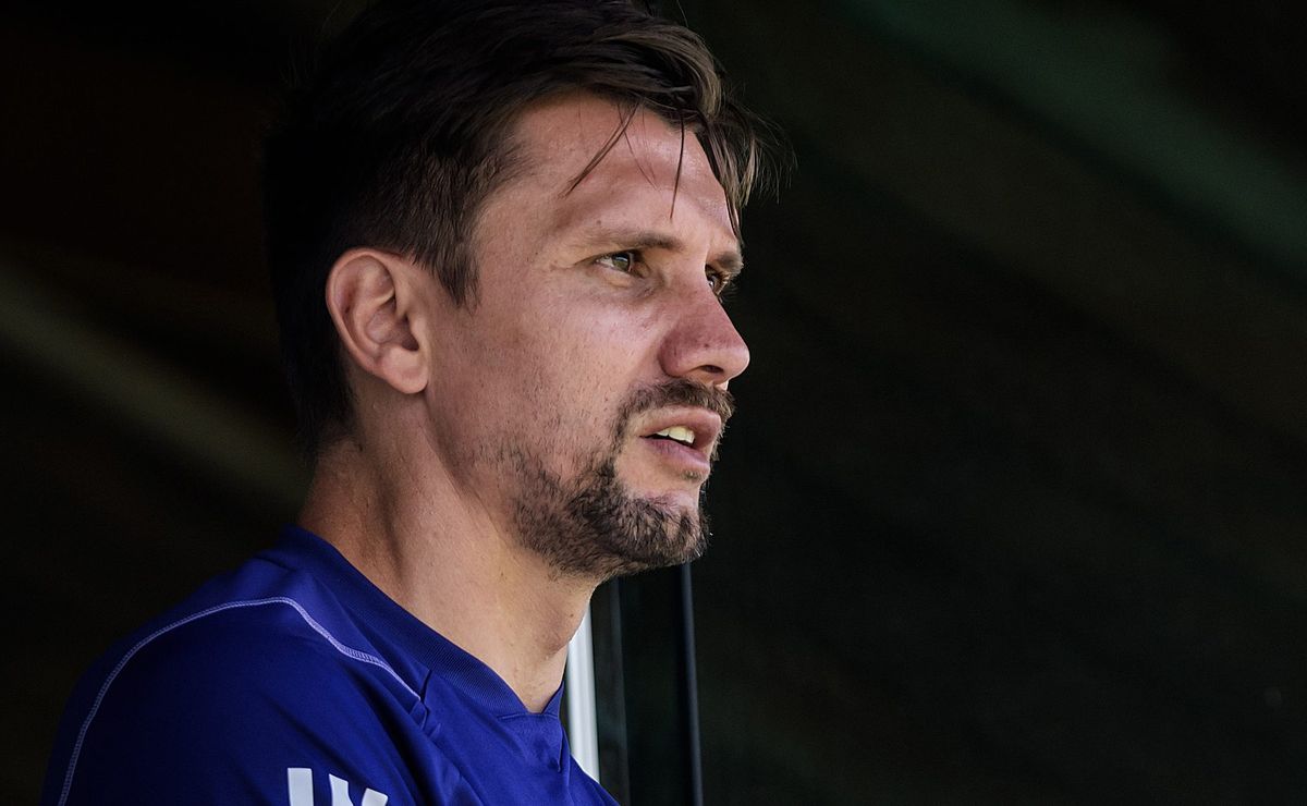 Paulo André defende trabalho de Tite no Cruzeiro e cita Leonardo Jardim: “Vale dar mais tempo”