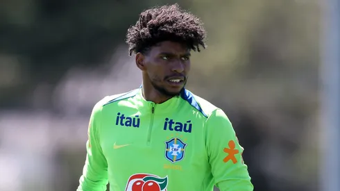 Hugo Souza tem desempenho criticado por Juca Kfouri Foto: Marlon Costa/AGIF