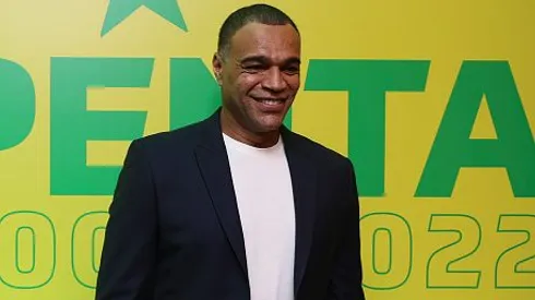 Denílson enalteceu o treinador. Foto: Buda Mendes