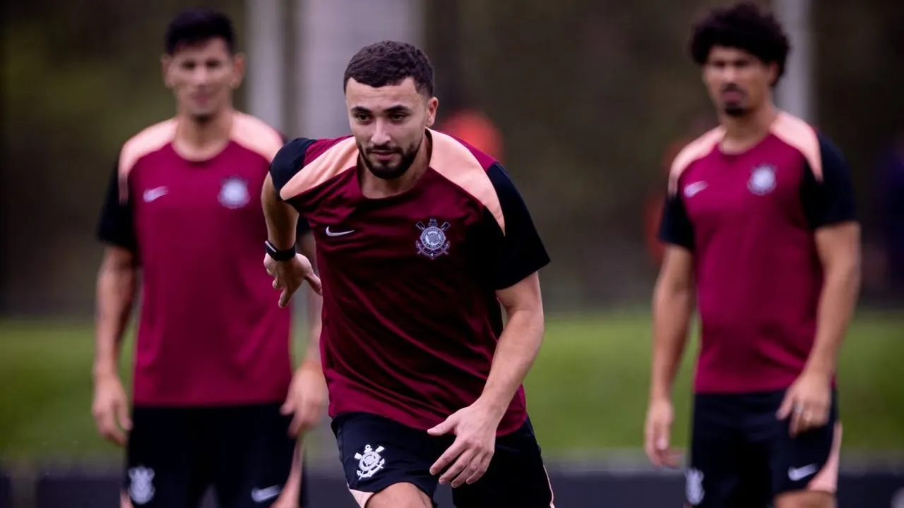 Zakaria Labyad já vem treinando com o elenco - Foto: Rodrigo Coca/Ag. Corinthians.