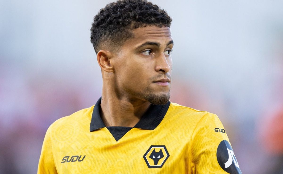 Carrick aprova e Flamengo pode lucrar R$ 41,8 milhões com João Gomes no Manchester United