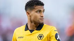 Volante tem o futuro incerto - Foto: Judit Cartiel/Getty Images.