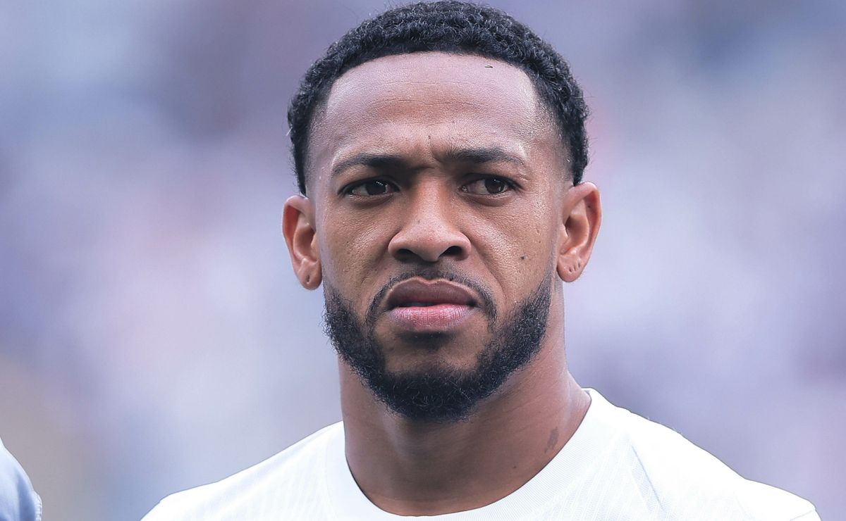 Corinthians oficializa rescisão contratual com José Martínez e encerra vínculo com o volante