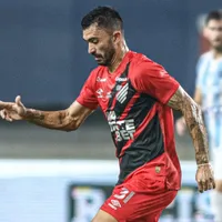 Athletico-PR deve negociar Raul até o fim da janela