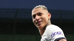 Richarlison em campo pelo Tottenham.