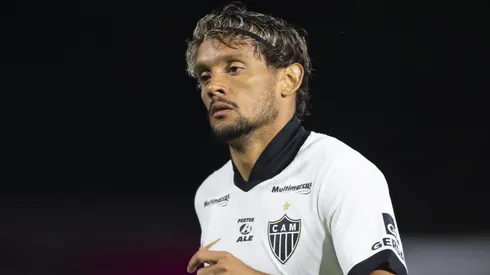 Meio-campista deu a sua opinião – Foto: Anderson Romao/AGIF.