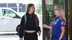 Jogadoras da Seleção Feminina em chegada ao hotel - Foto: Lívia Villas Boas/CBF