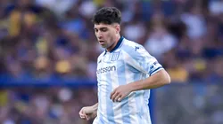 Juan Ignacio Nardoni of Racing Club runs with the ball during the Torneo Clausura Betano semifinal match between Boca Juniors and Racing Club at Estadio Alberto J. Armando on December 7, 2025 in Buenos Aires, Argentina. (Photo by Marcelo Endelli/Getty Images)