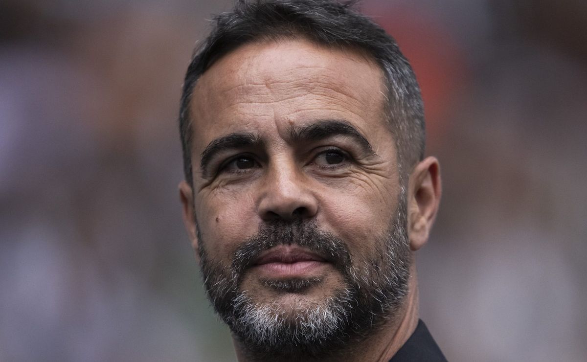 Artur Jorge topa negociar com o Vasco, mas Pedrinho precisa resolver situação financeira