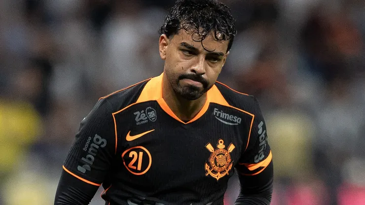 Bidu tem desgaste e pode ser poupado cintra o Cruzeiro - Foto: Joisel Amaral/AGIF