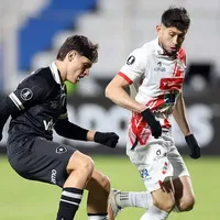 Técnico do Potosí, Eguez, projeta queda do Botafogo