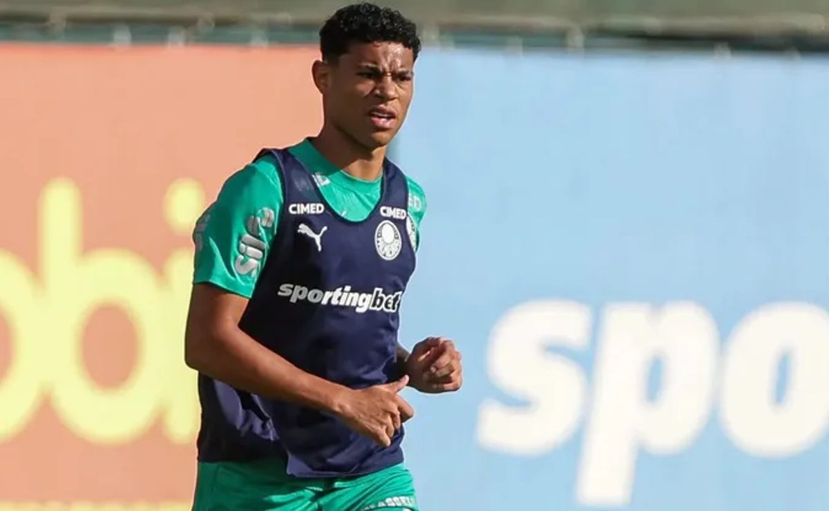 Palmeiras aposta em Luis Pacheco e recua no mercado; Abel vê joia pronta para ganhar mais espaço