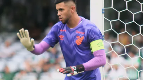 PR – CURITIBA – 25/01/2025 – PARANAENSE 2025, CORITIBA X ATHLETICO-PR – Mycael jogador do Athletico-PR durante partida contra o Coritiba no estadio Couto Pereira pelo campeonato Paranaense 2025. Foto: Gabriel Machado/AGIF