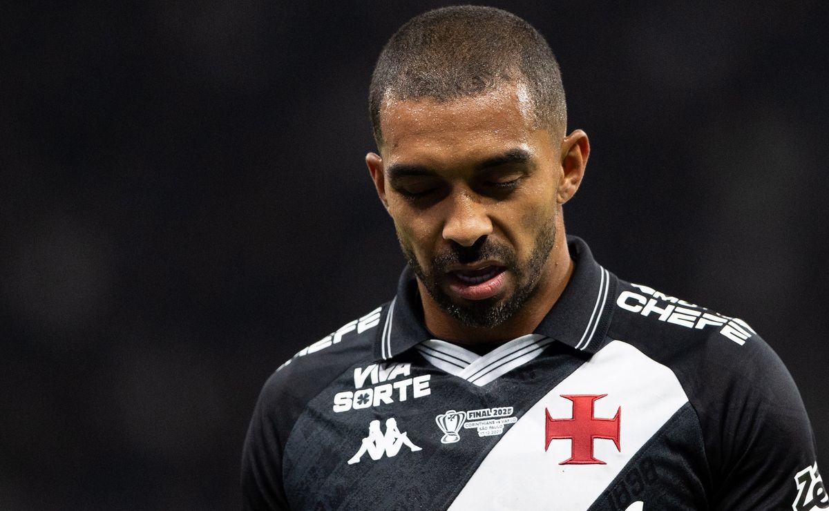 Grêmio define prazo para busca por alternativa a Paulo Henrique na lateral após negativa do Vasco