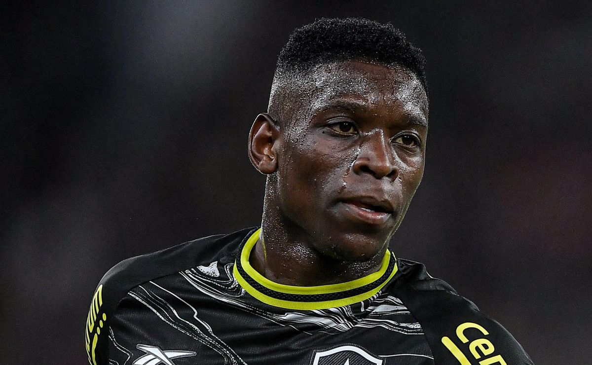 Luiz Henrique vendido ao Flamengo tem atualização e ídolo do Botafogo continua na mira do arquirrival