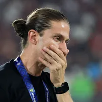 Elenco, Filipe Luís e José Boto agem nos bastidores