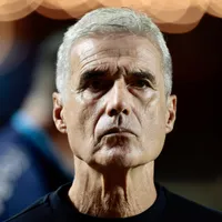 Luís Castro sofre pressão no Grêmio e vice descarta demissão