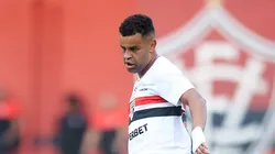 Alisson jogador do Sao Paulo durante partida contra o Vitoria no estadio Barradao pelo campeonato Brasileiro A 2025. Foto: Jhony Pinho/AGIF