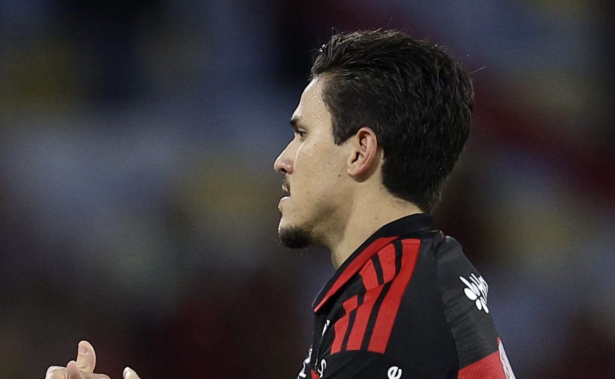 Pedro e outros jogadores renomados estão irritados com a diretoria do Flamengo por promessas não cumpridas