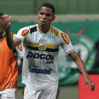 Internacional descarta Dantas e tenta fechar com Diego Carlos