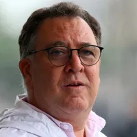 Muros do CT Rei Pelé são pichados em forma de protesto