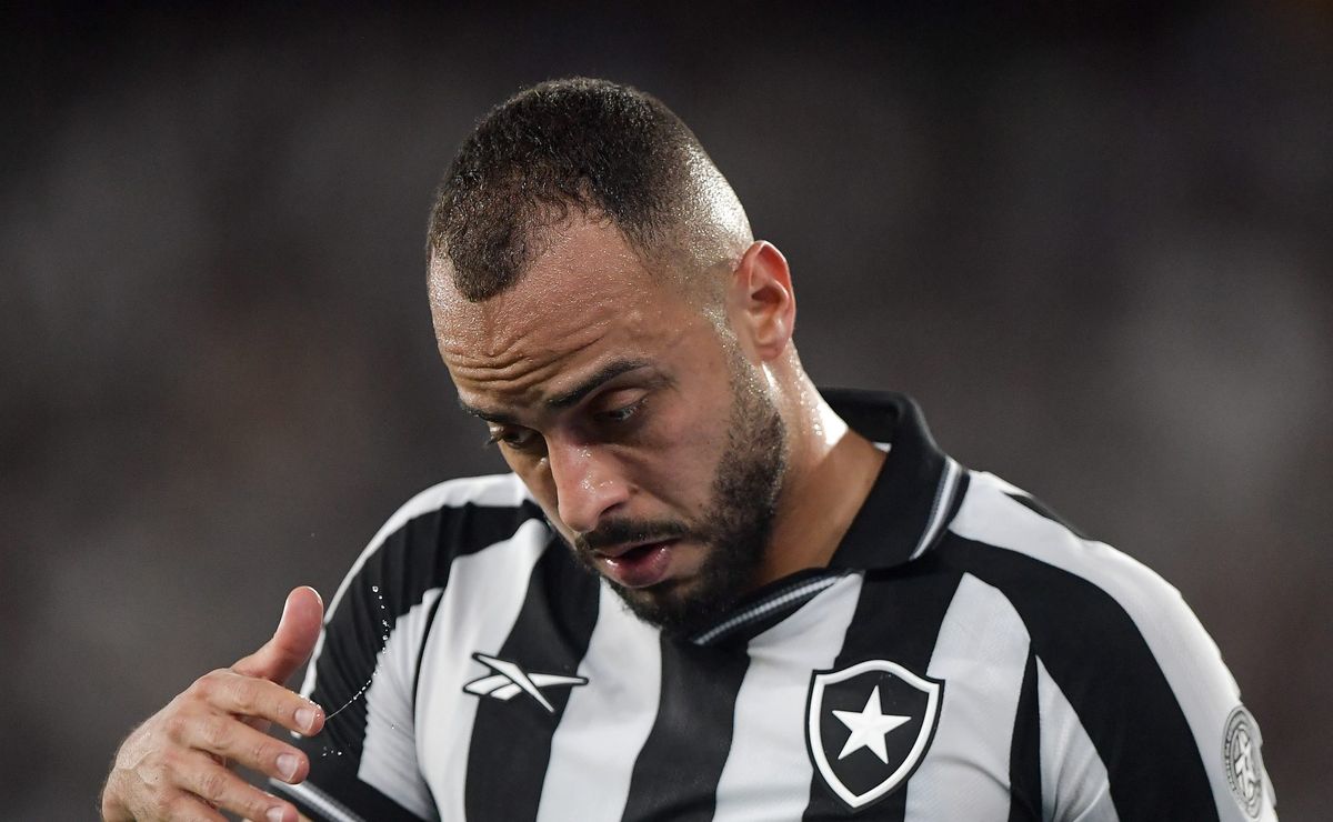 Escalação do Botafogo: Arthur Cabral será reserva e Anselmi deve optar por ataque móvel pela Libertadores