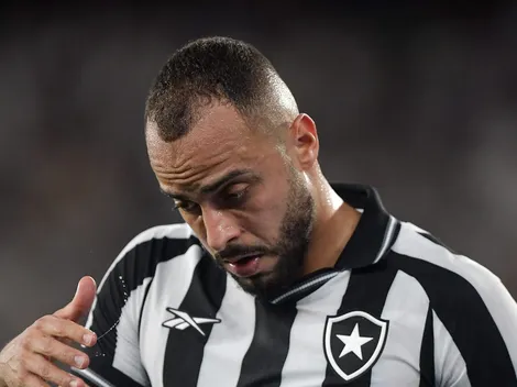 Arthur Cabral deve iniciar na reserva do Botafogo pela Libertadores
