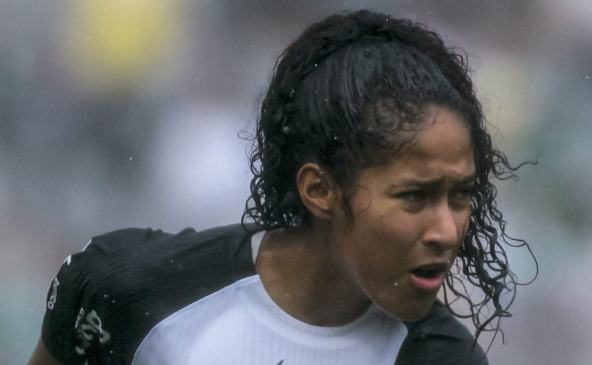 Corinthians confirma lesões de Gi Fernandes e Nicole e amplia lista no departamento médico